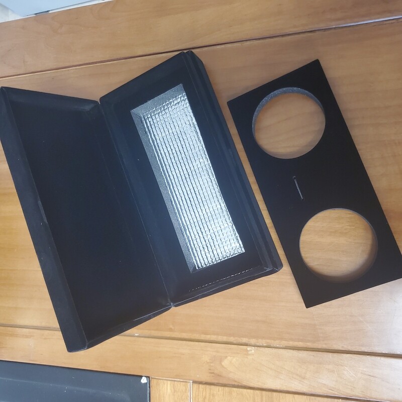  Customizable Book-Shaped Caviar Packaging Boxes Made of Eco-Friendly Cardboard