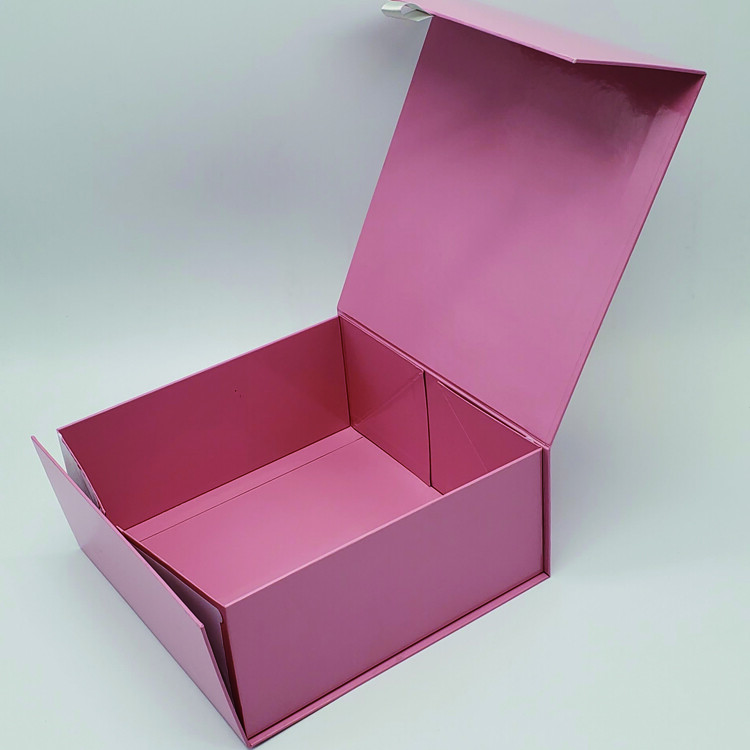 Custom White Magnetic Paper Ribbon Folding Clothing Packaging Gift Box