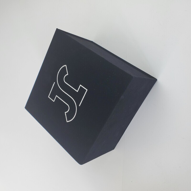  Custom Logo Small Keychain Gift Box with Pet Nameplate Accessories Packaging