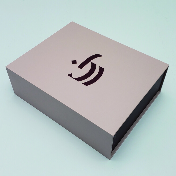  Custom Logo Large Soft Touch Paper Cardboard Magnetic Gift Box for Luxury Handbags with Lid