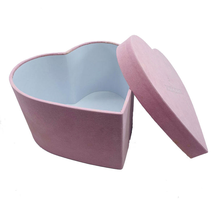  Custom Luxury Heart Shape Preserved Roses Box with Pink Suede Velvet Packaging