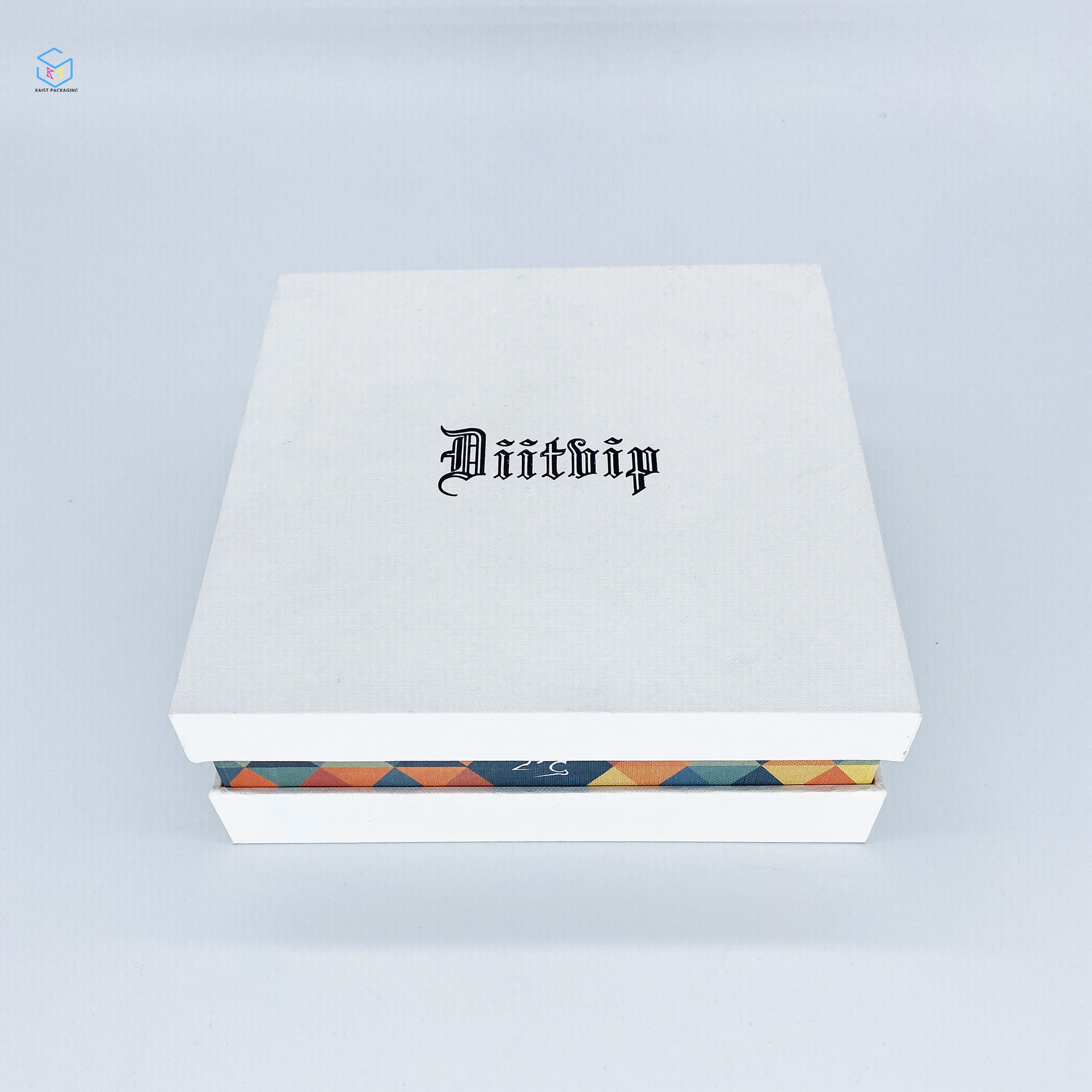 High-Quality White Cardboard Leather Belt Storage Box with Removable Lid - Custom Packaging Solutions