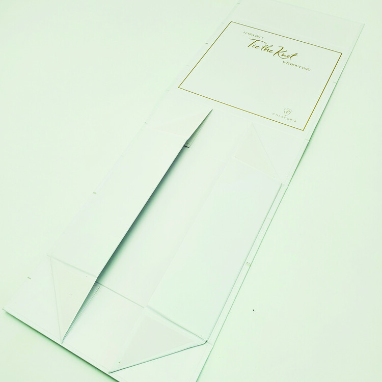 Newborn Baby Clothes Gift Box with Folding Magnetic Packaging & Ribbon - Customizable & Eco-Friendly