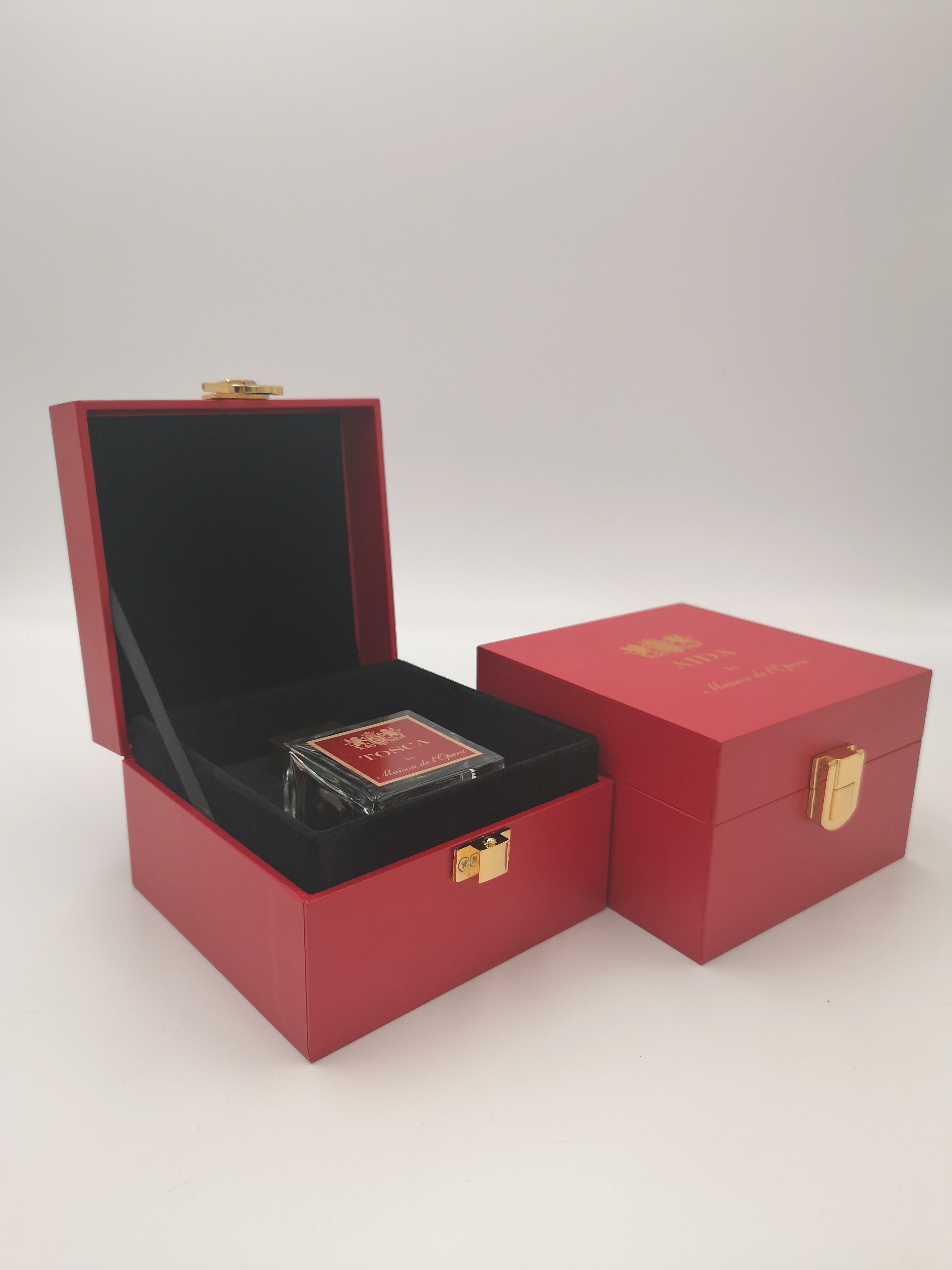 Custom Luxury Rigid MDF Perfume Box Display Gift Packaging with Foam Insert