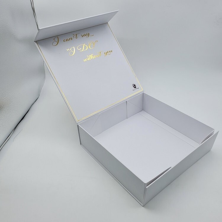 High-Quality Large Hair Extensions Bundles Packaging in Brown Kraft Paper Fold Magnetic Box