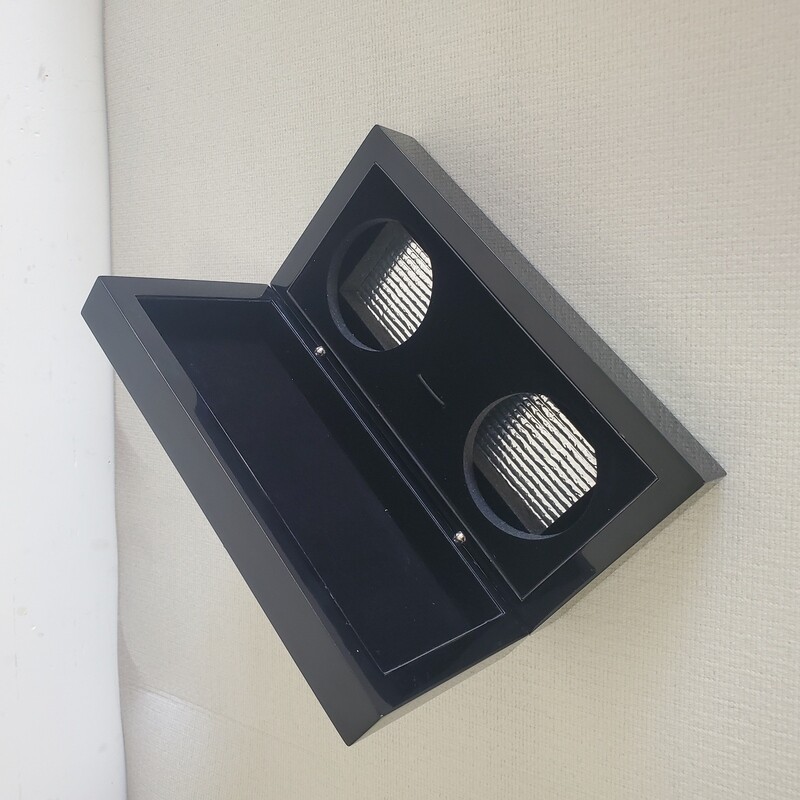 Custom Luxury Caviar Gift Packaging: Glossy Wood Box with Metal Logo