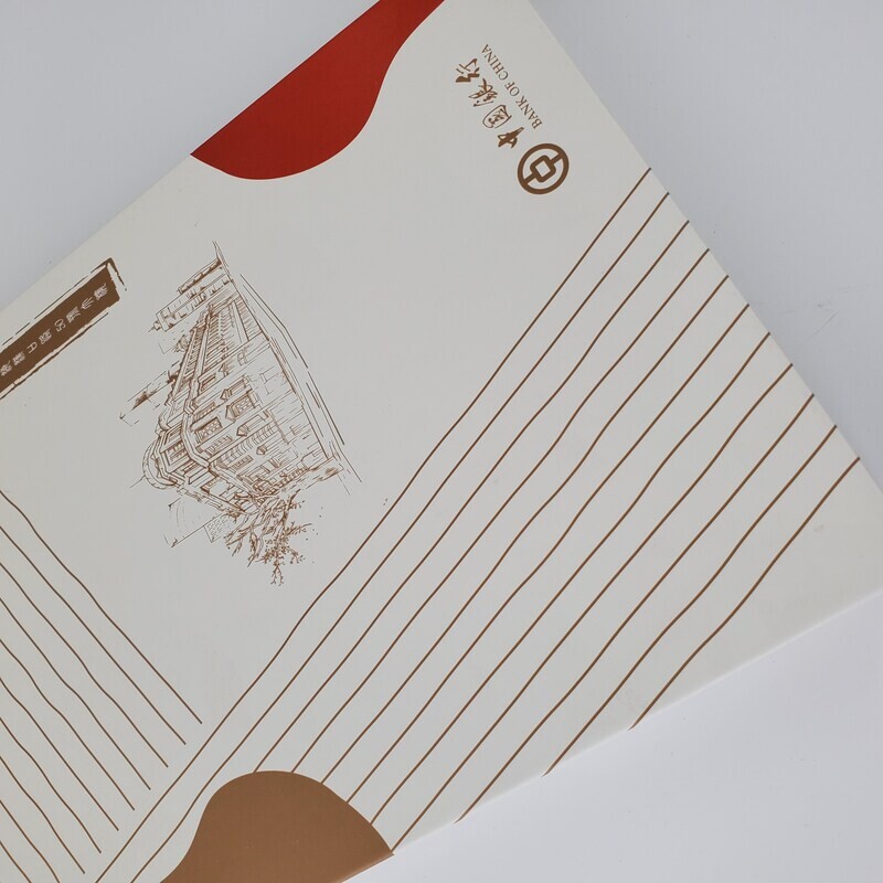 Custom Luxury Large Chocolate Packaging - Black Cardboard Magnetic Box with High-End Design