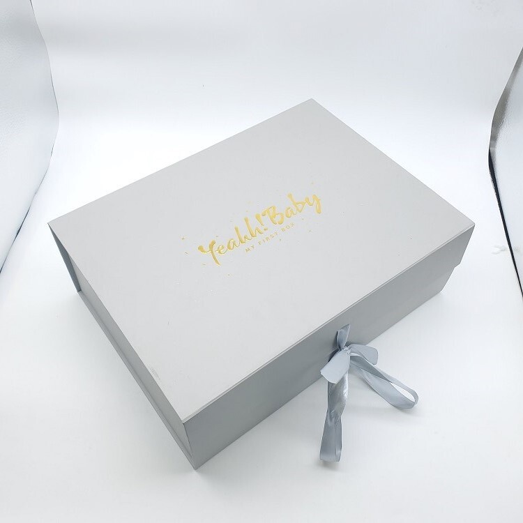 Custom Jacket Packaging - Big Gift Box with Cardboard Clothing Packaging Solutions