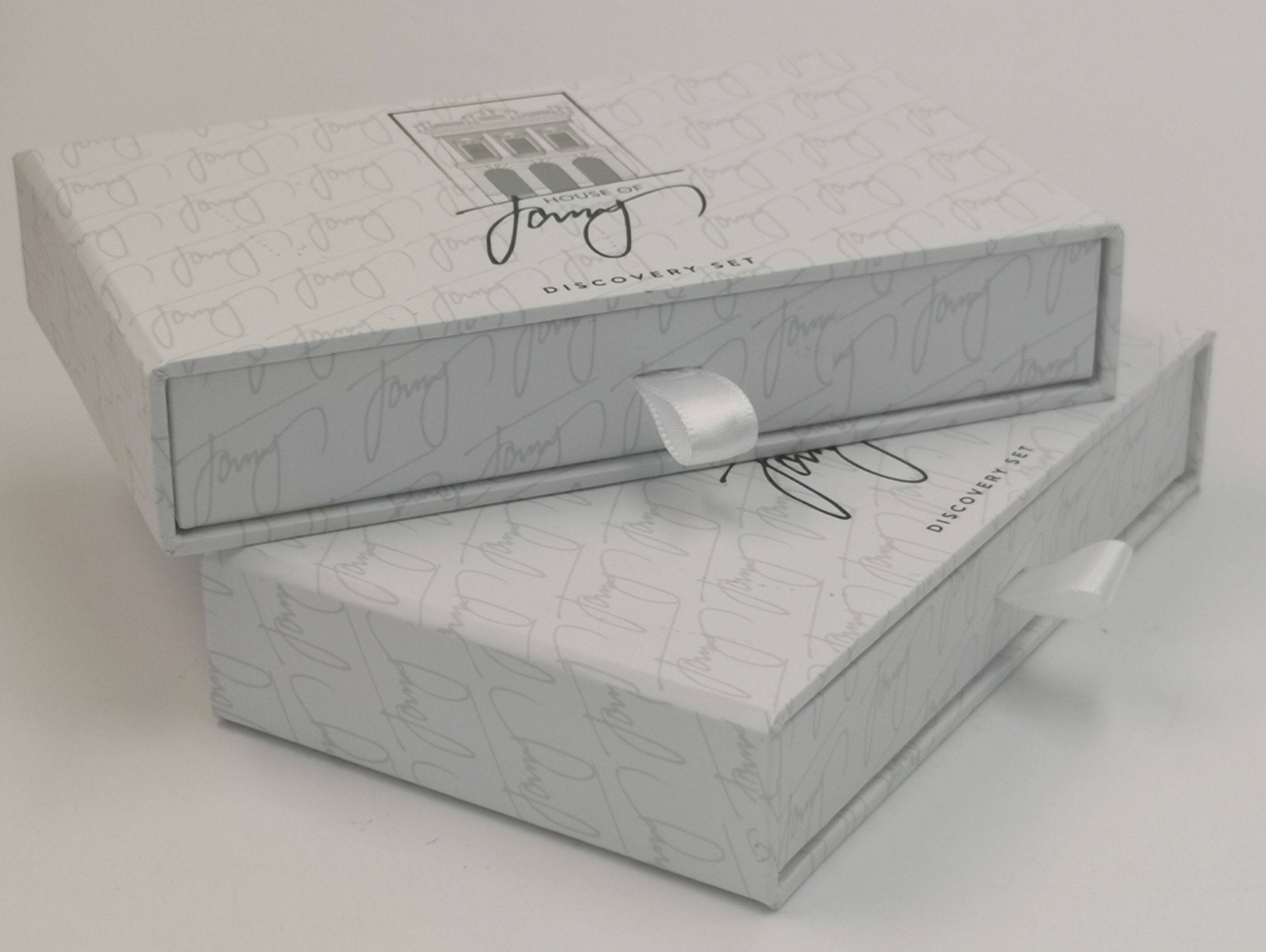  Wholesale White Perfume Sample Gift Cosmetics Packaging Drawer Box with Custom Options