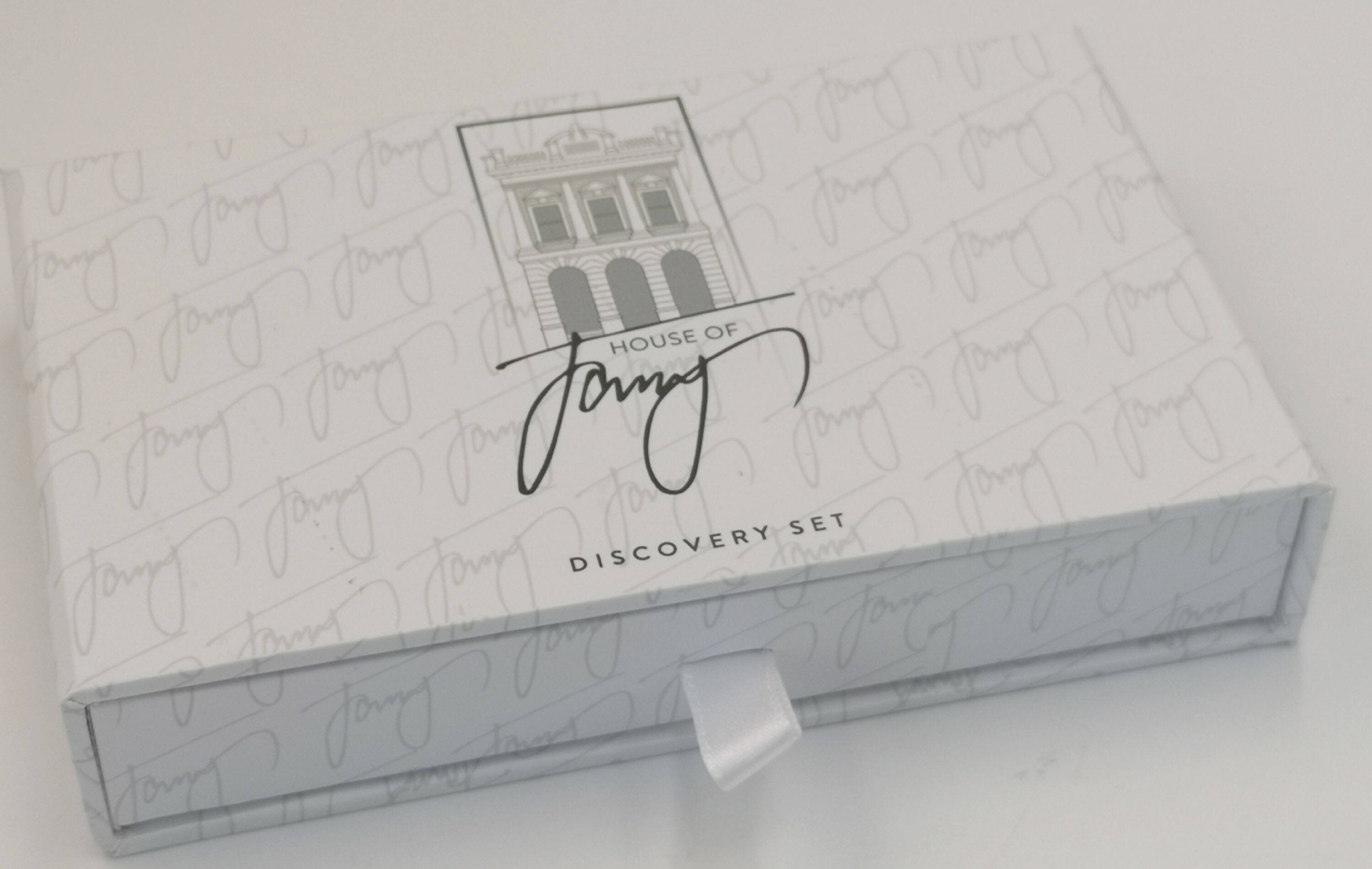  Wholesale White Perfume Sample Gift Cosmetics Packaging Drawer Box with Custom Options