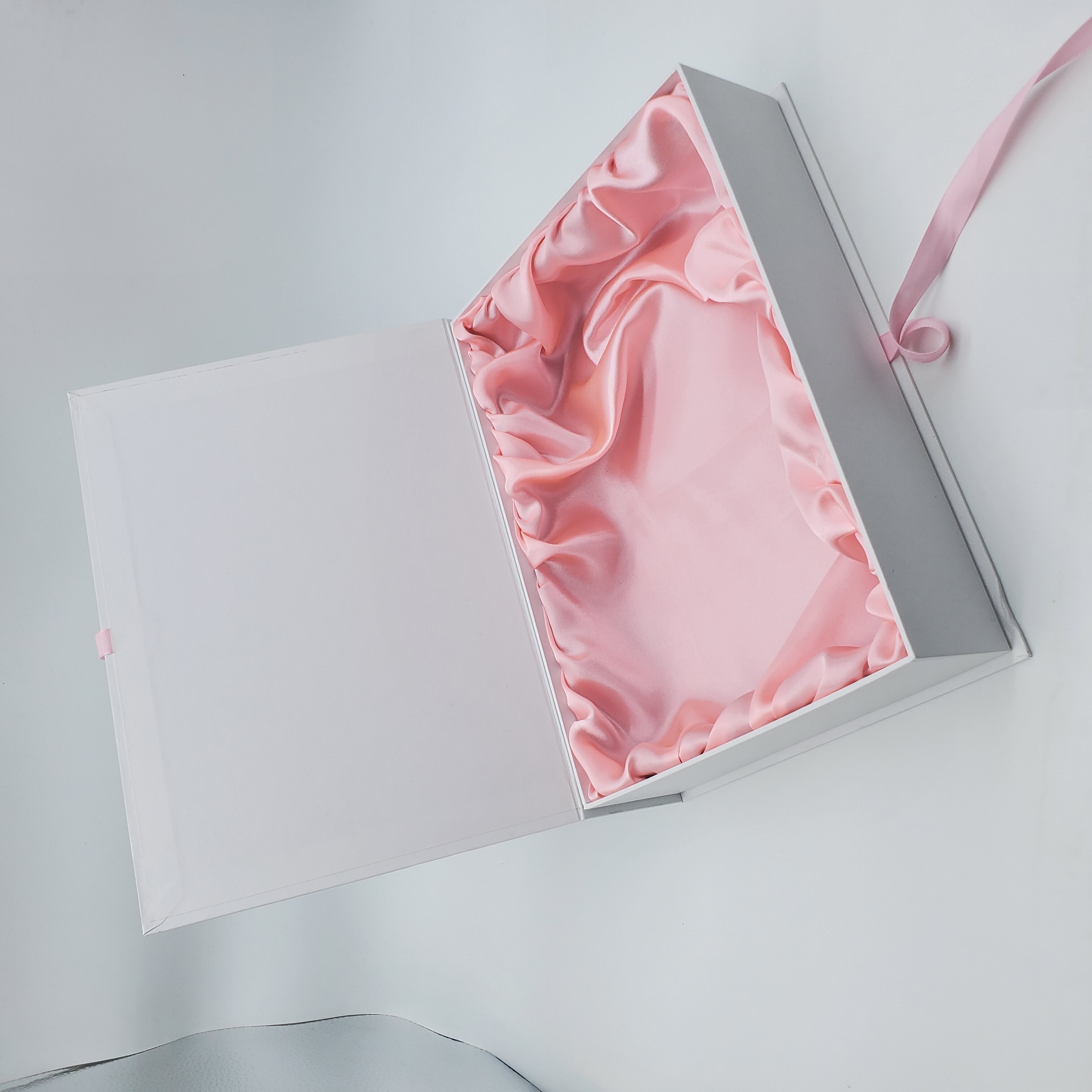 Premium Silk Satin Insert Book Shape Cosmetic Gift Packaging Paper Box with Custom Design