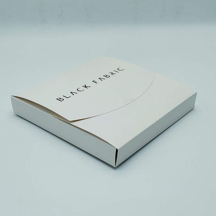 Custom Pink Mailer Paper Box For Clothes Shipping | Bio-degradable | Gold Stamping | Lamination | Varnishing