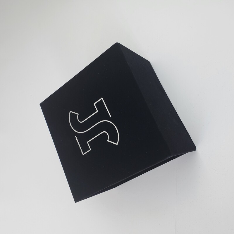 Festive Christmas Candle Gift Box with Ribbon Closure and Custom Printing - Shenzhen Kaijie Packaging