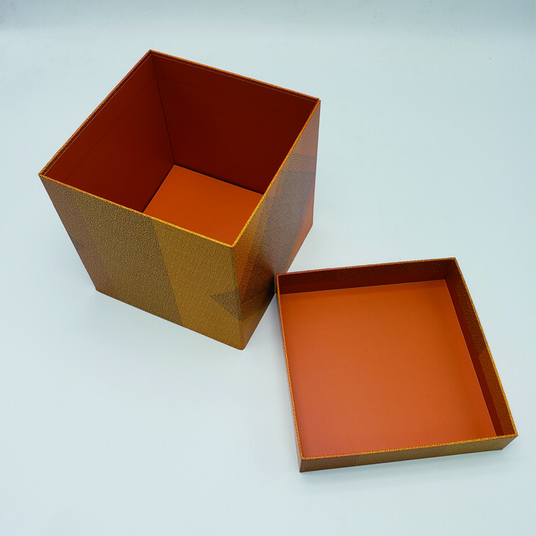Eco-Friendly Kraft Candle Packaging Box with Recyclable Material - Wholesale