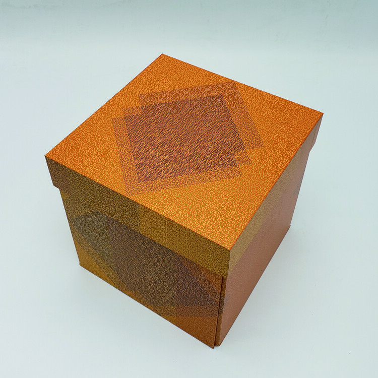 Eco-Friendly Kraft Candle Packaging Box with Recyclable Material - Wholesale