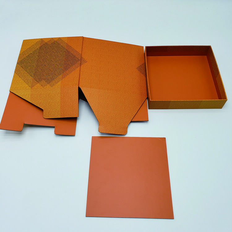 Eco-Friendly Kraft Candle Packaging Box with Recyclable Material - Wholesale