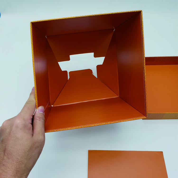 Eco-Friendly Kraft Candle Packaging Box with Recyclable Material - Wholesale