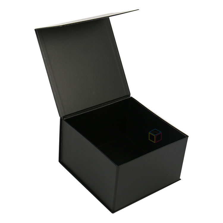 Luxury Custom Candle Packaging Box with Magnetic Closure for Gift Sets - Wholesale Eco-Friendly Packaging Solutions