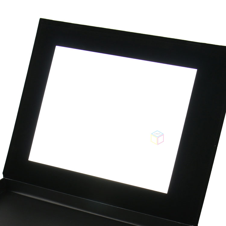 High Quality Custom Skincare Packaging Boxes with Window for Retail | Eco-Friendly & Stylish