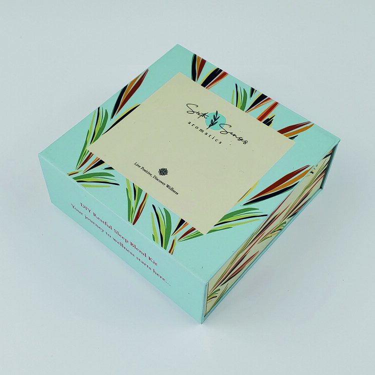 Glossy Custom Luxury Matt Printing White Blue Foldable Magnetic Paper Gift Box With Closure | Premium Packaging Solution