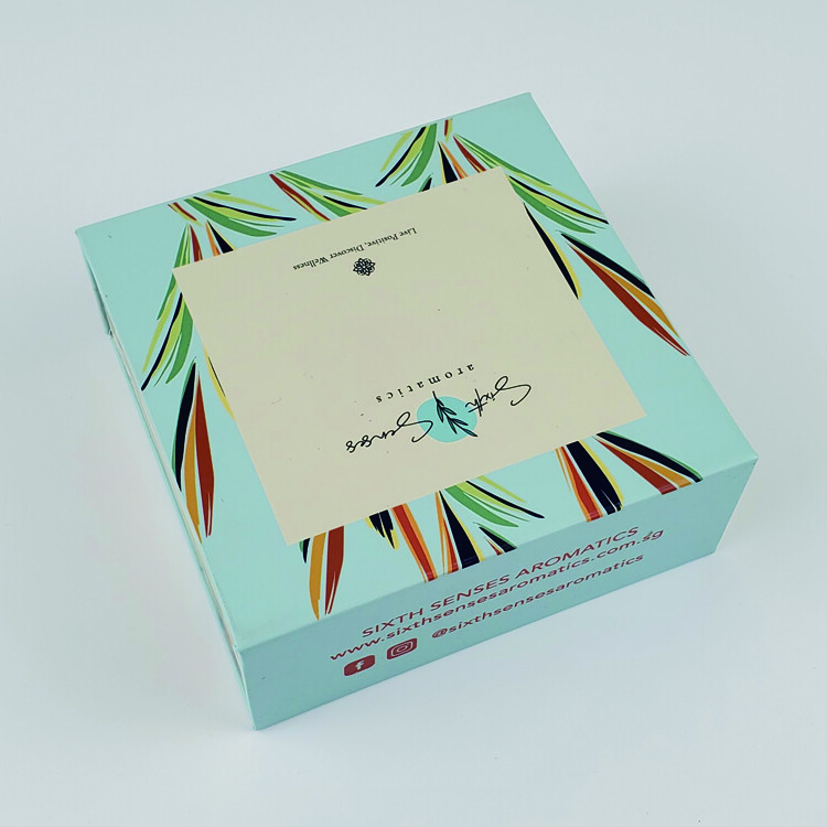 Glossy Custom Luxury Matt Printing White Blue Foldable Magnetic Paper Gift Box With Closure | Premium Packaging Solution