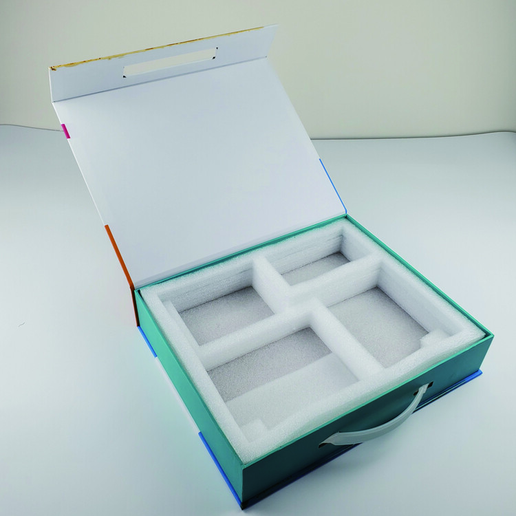 Custom Size Linen Wedding Photo Album Box with Magnet Closure | Rigid Cardboard Packaging