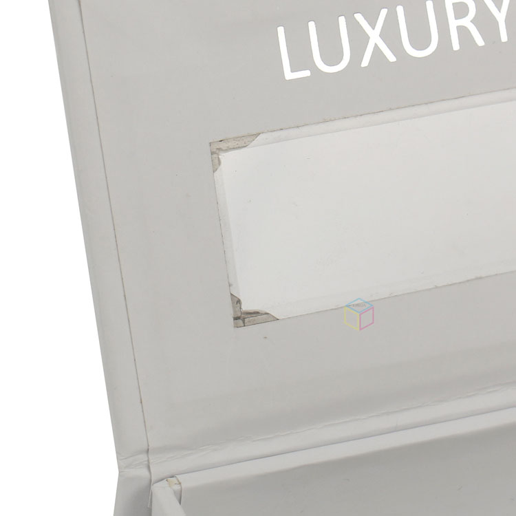 High Quality Custom Skincare Packaging Boxes with Window for Retail | Eco-Friendly & Stylish Designs