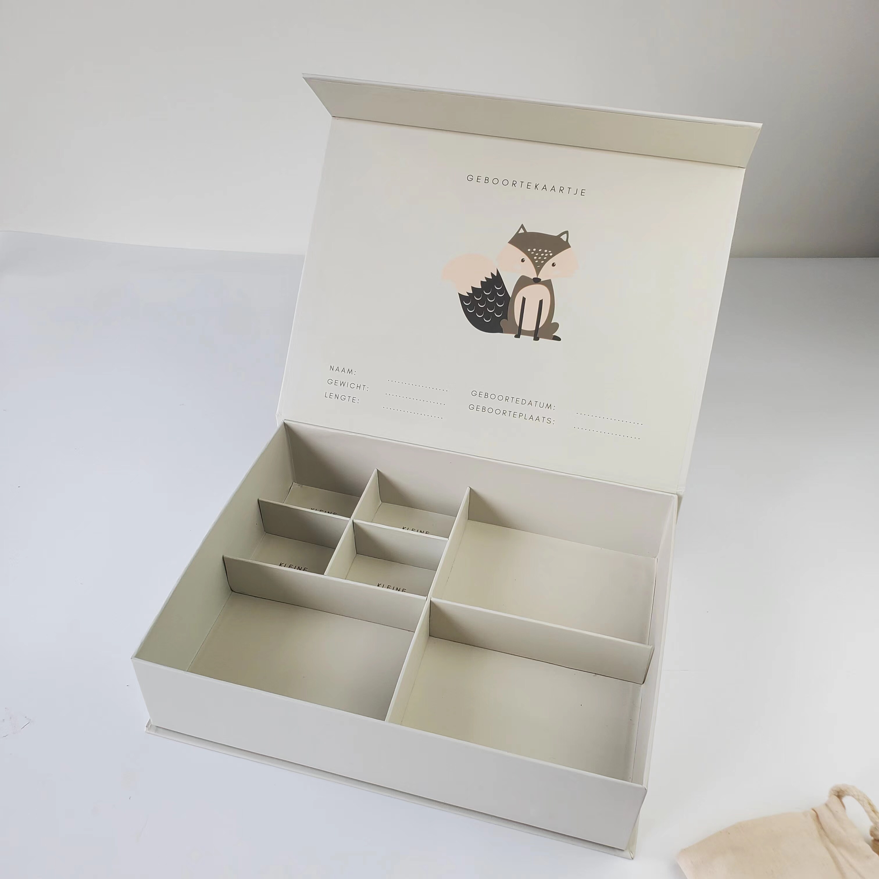 Guangdong Custom Logo Color Printing Paper Cardboard Baby Shoes Apparel Gift Drawer Packaging Box with Handle | Eco-Friendly Packaging