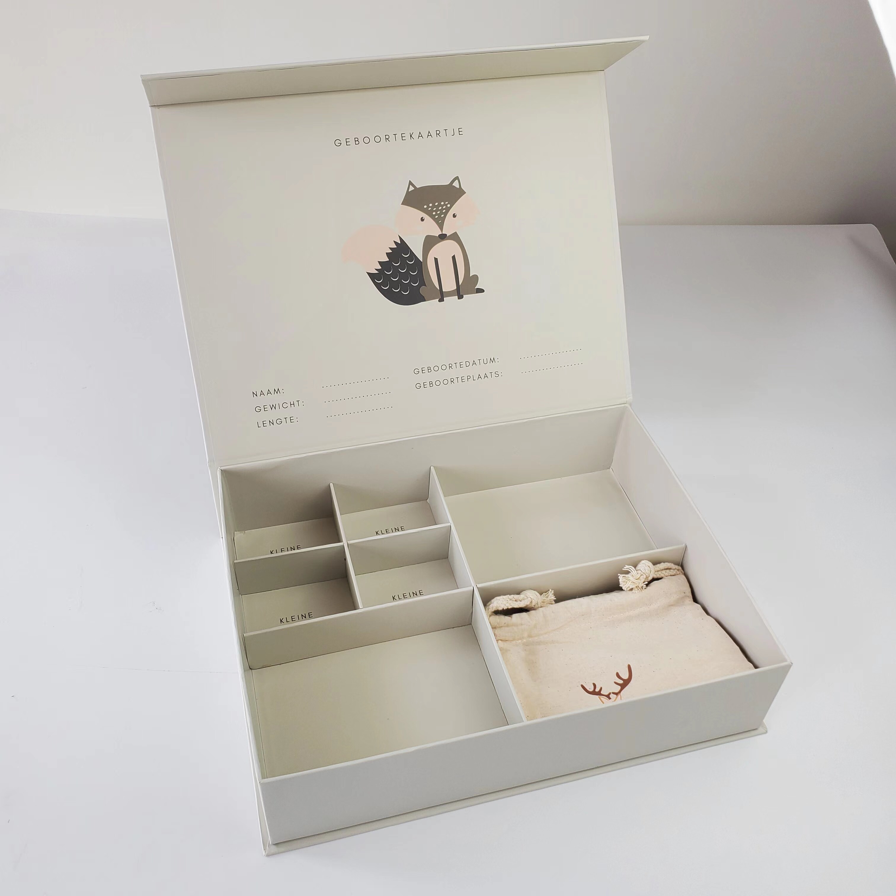 Guangdong Custom Logo Color Printing Paper Cardboard Baby Shoes Apparel Gift Drawer Packaging Box with Handle | Eco-Friendly Packaging