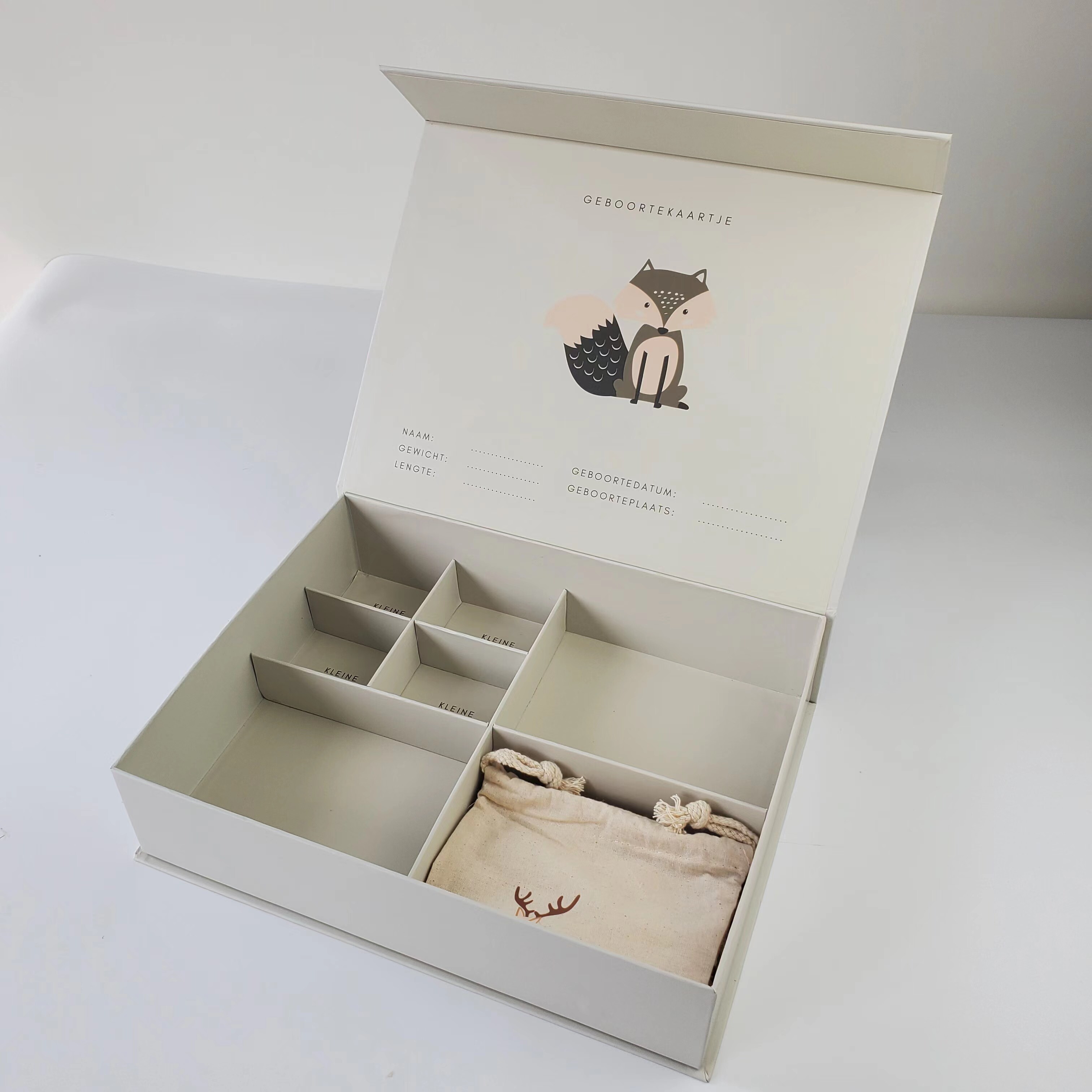 Guangdong Custom Logo Color Printing Paper Cardboard Baby Shoes Apparel Gift Drawer Packaging Box with Handle | Eco-Friendly Packaging