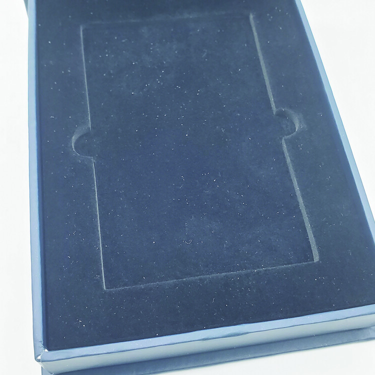 Custom Magnetic Cardboard Paper Membership Dual Card Holder Packaging Box | VIP Credit Cards Gift Boxes