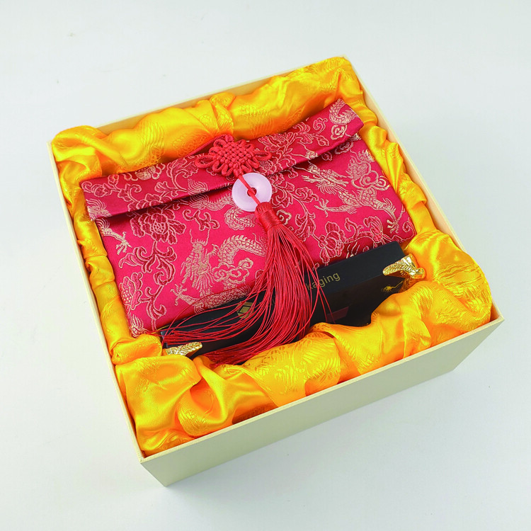 Luxury Candle Rigid Paper Gift Box Packaging for Small Business | Custom Elegant Packaging Solutions