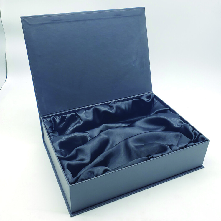 Wholesale Luxury White Magnetic Wig Gift Box with Custom Logo | Eco-Friendly Packaging