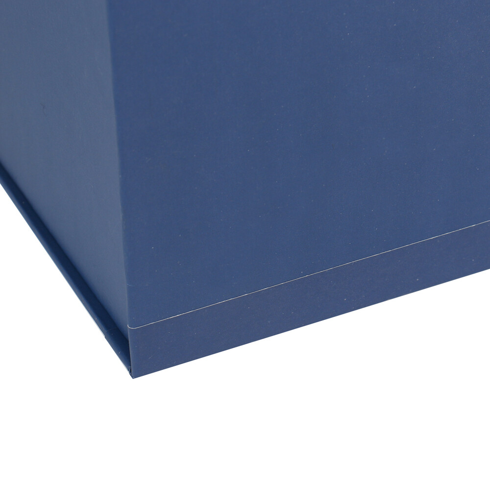 Custom Luxury Product Box With Silk Ribbon Gift Packaging Box Folding Magnetic Purple Paper Box With Handle