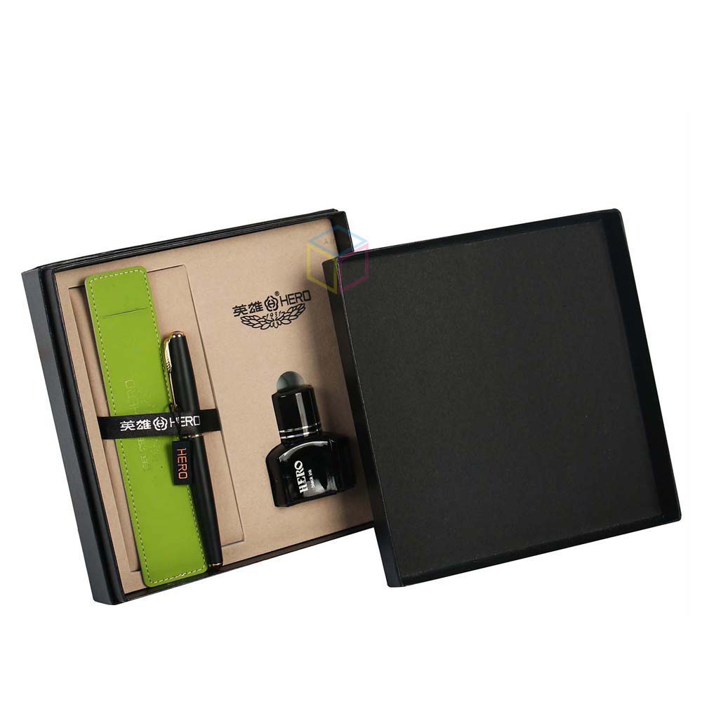 Customized Luxury Gold Foil Logo 2 Piece Rigid Paper Cardboard Steel Flask Water Bottle Packaging with Paper Tray Insert