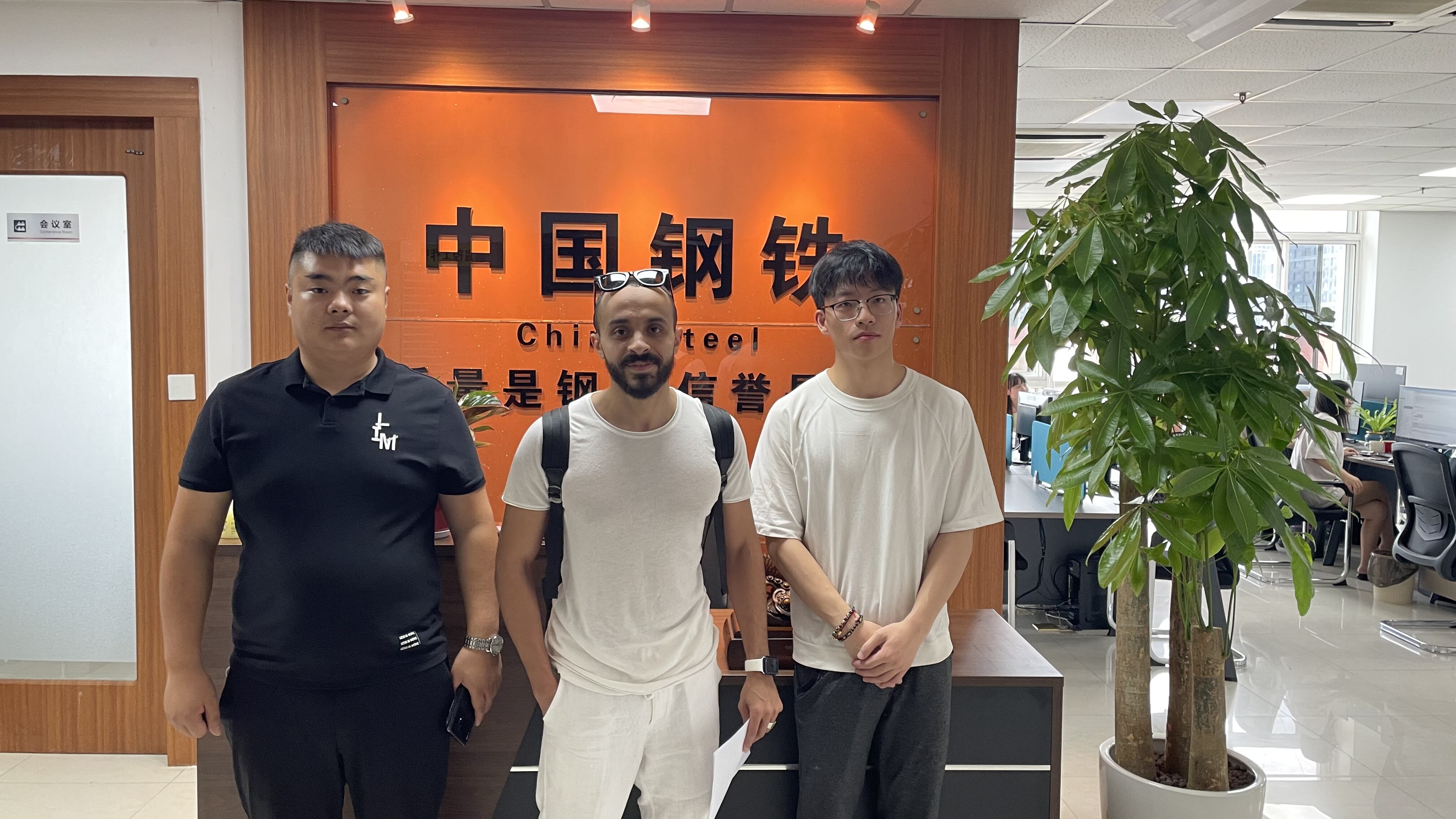 Russian customers and Egypt customers visit our metal products company, reached 350,000 U.S. dollars stainless steel plate and stainless steel stainless steel coils cooperation projects