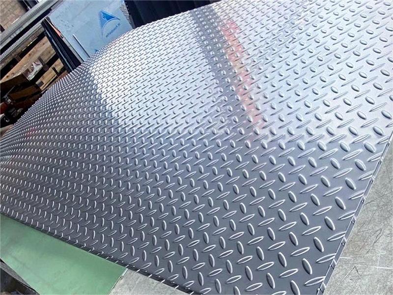 904L Stainless Steel Checkered Plate