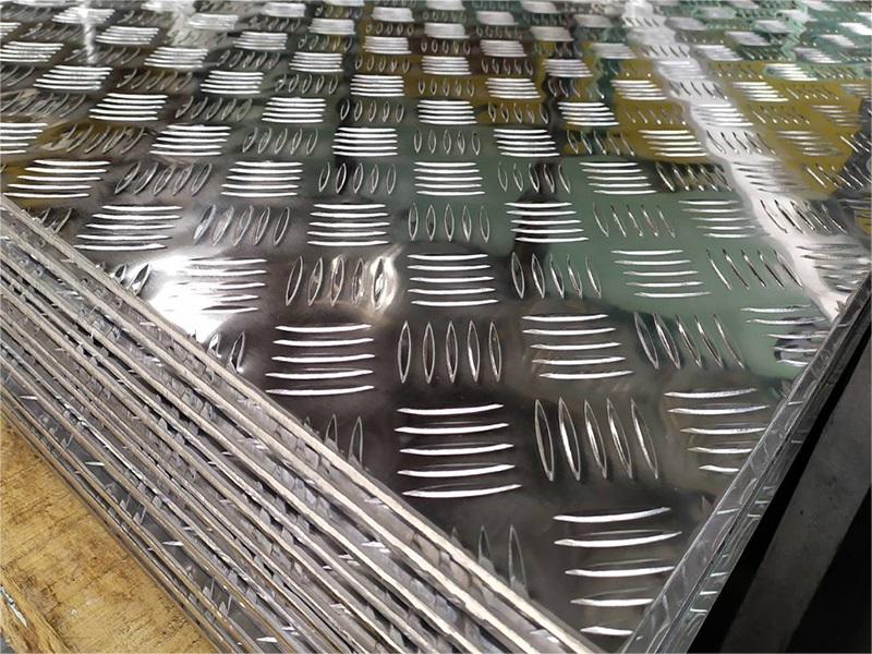 321 Stainless Steel Checkered Plate
