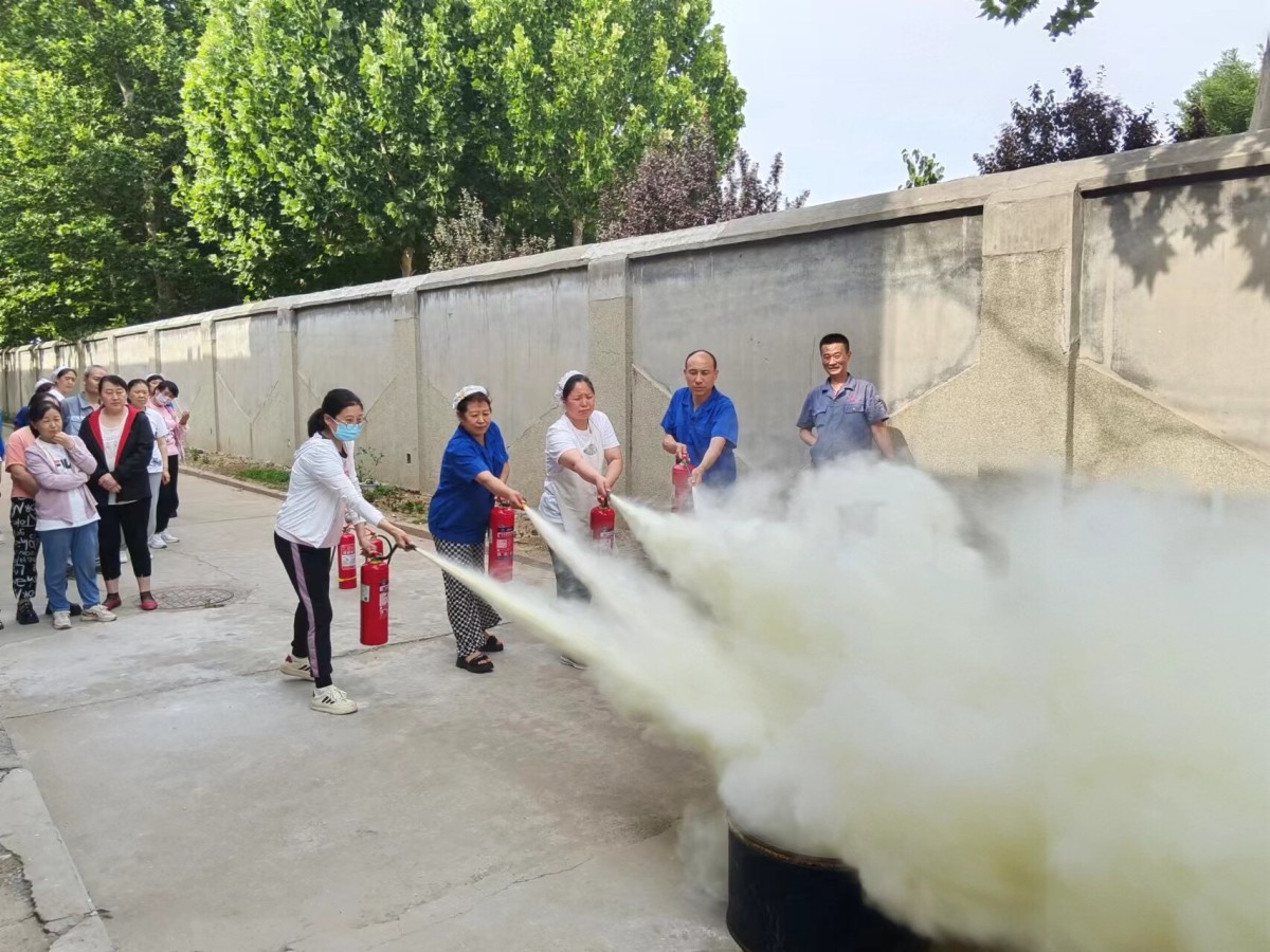 安全月大练兵 (2).jpg