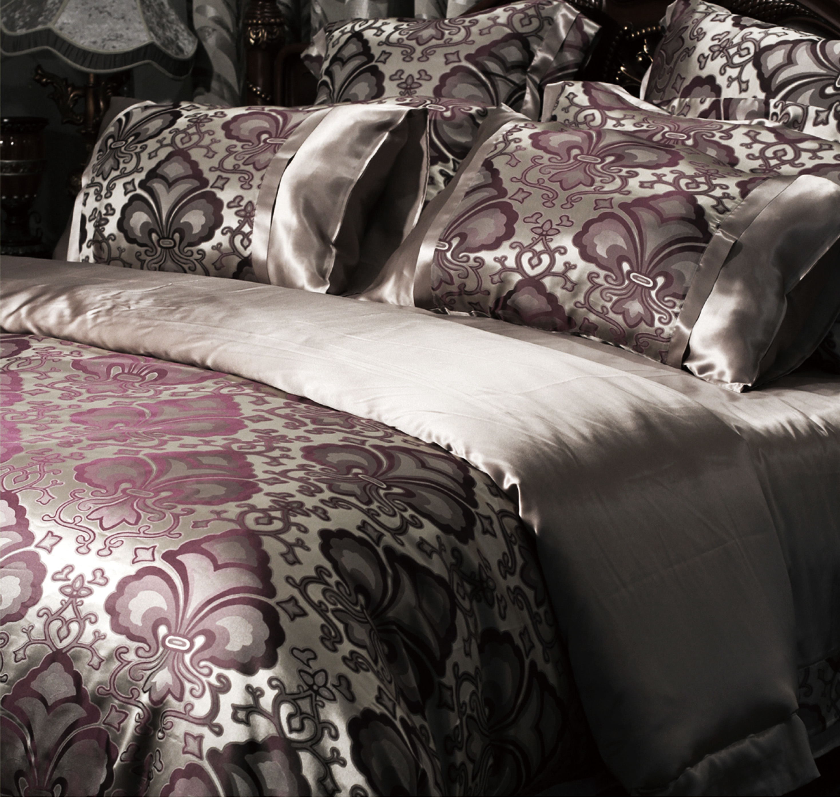 Silk yarn-dyed bedding