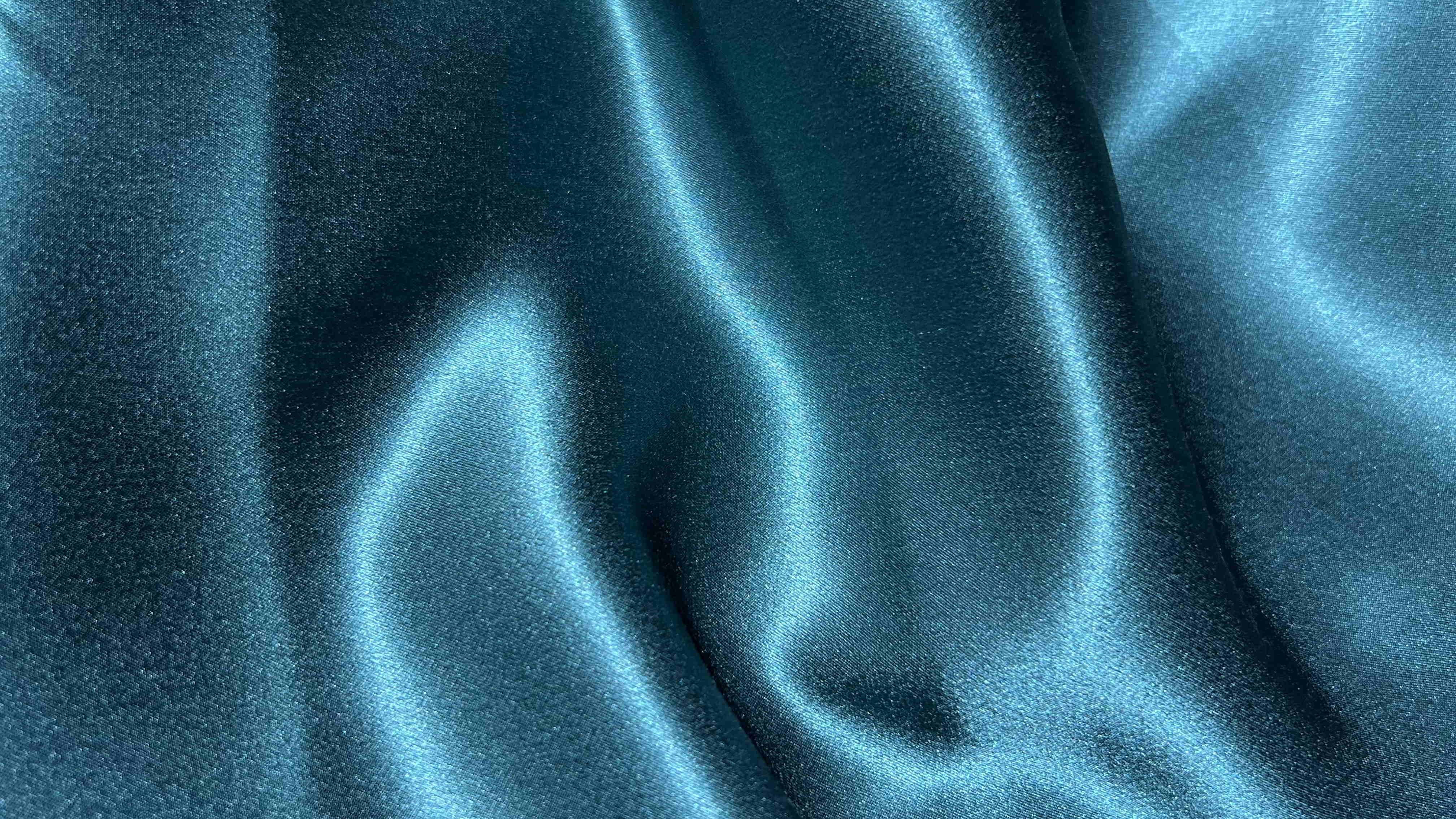 Dyed silk