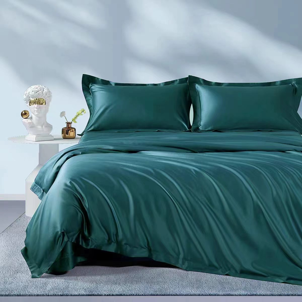 Silk dyed bedding