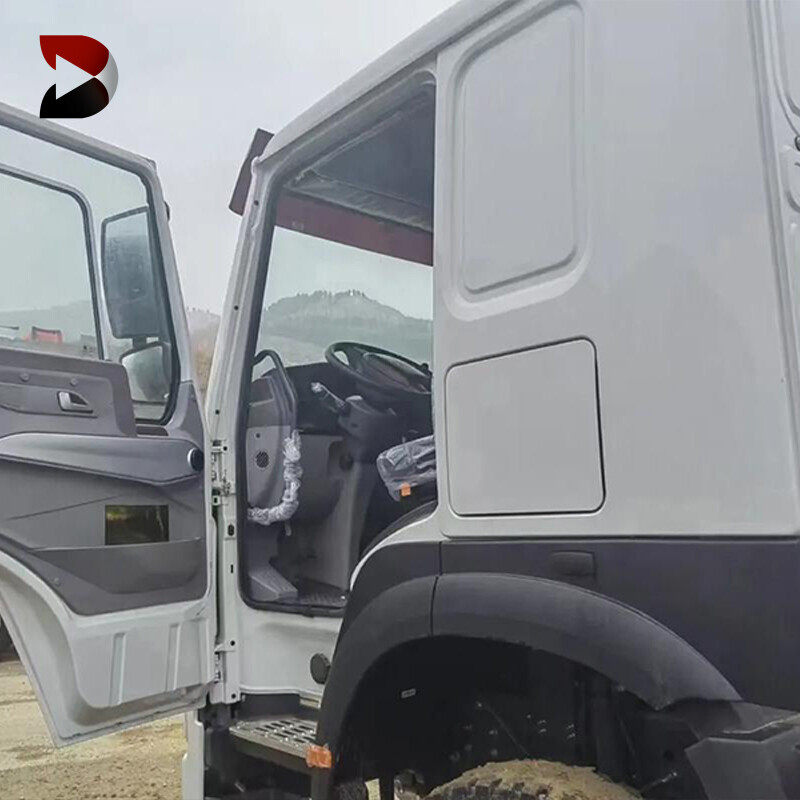 6 Wheel Sinotruck Howo 4x2 Tractor Truck