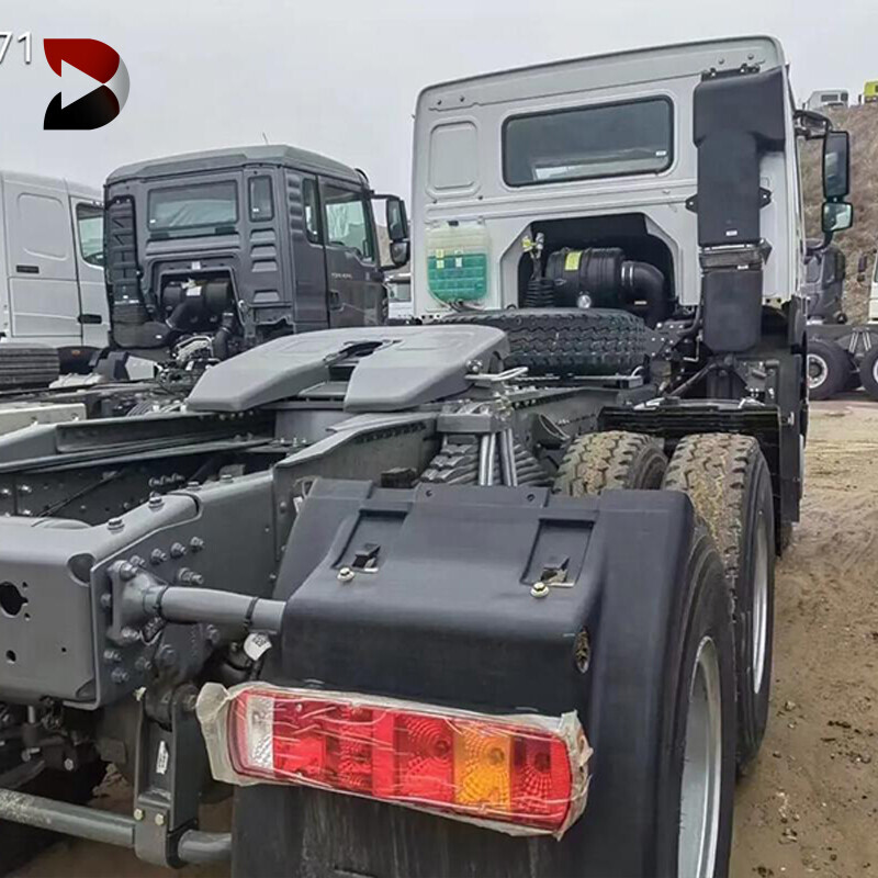 6 Wheel Sinotruck Howo 4x2 Tractor Truck