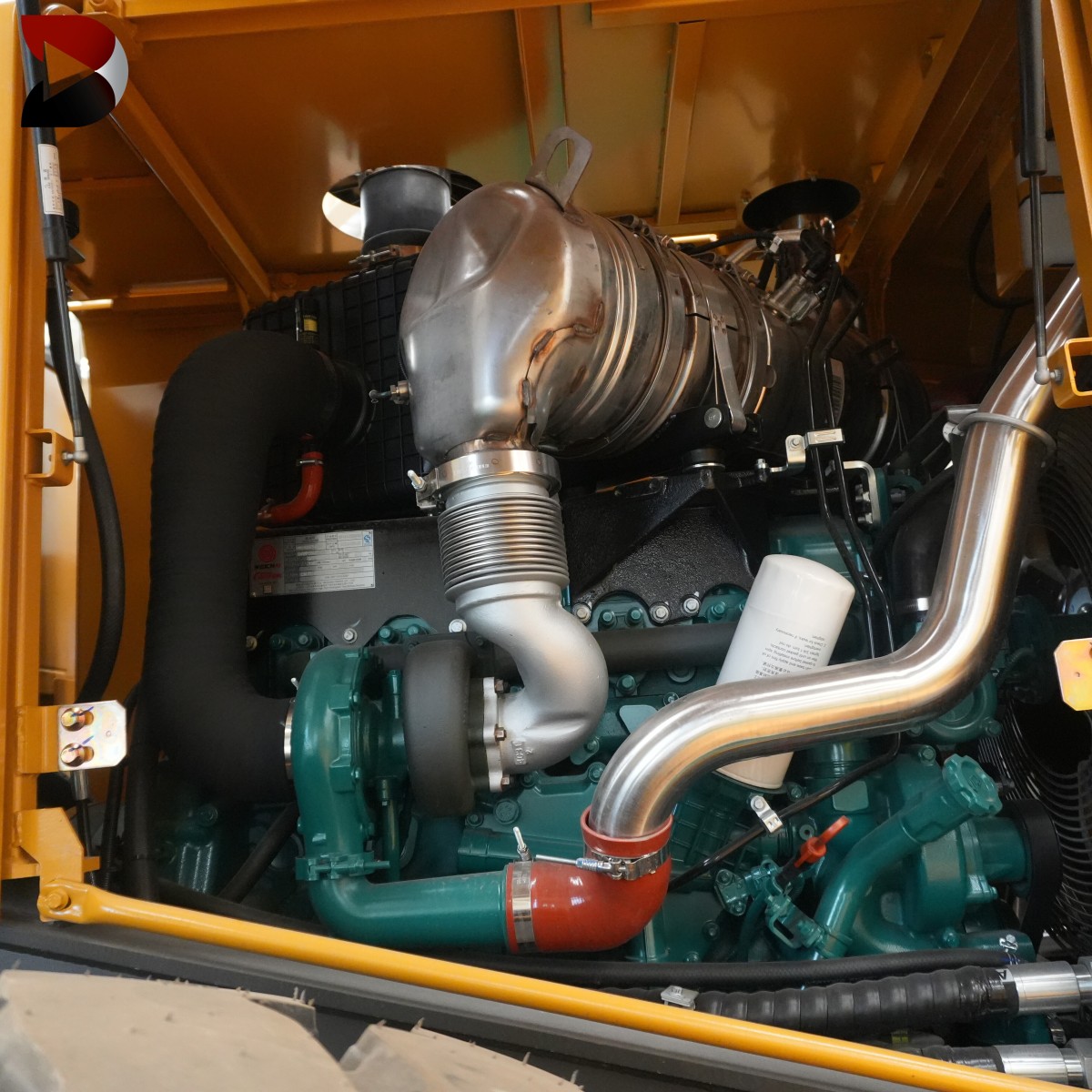 955HE装载机 (9).JPG