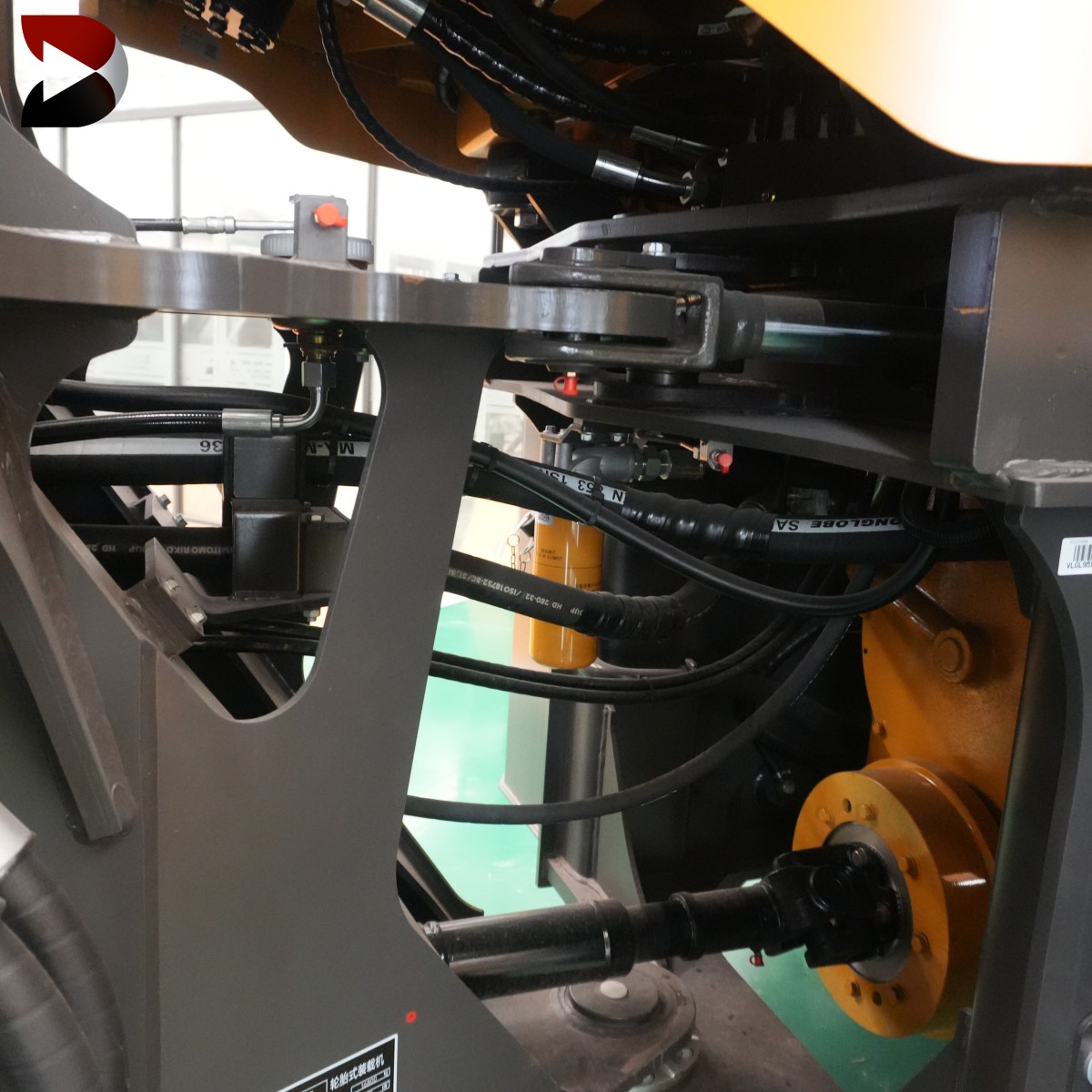 955HE装载机 (13).JPG