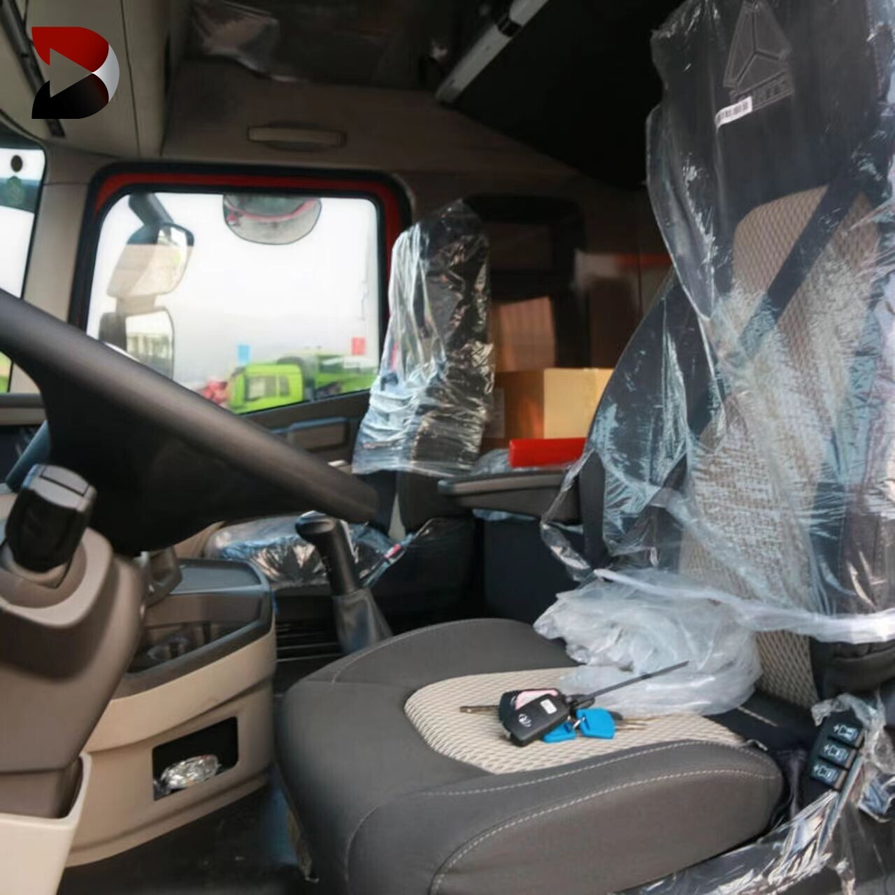 Sinotruk HOWO MAX 6X4 Tractor Truck