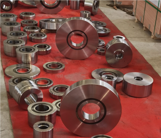 Rolls for cold section