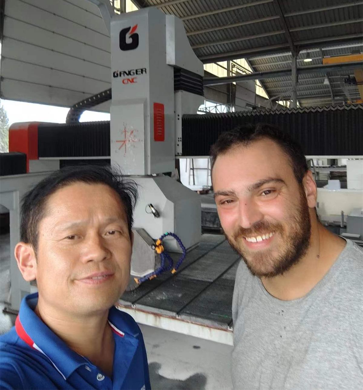 GANGER CNC fournit un service après-vente pour l'installation et les tests en Europe