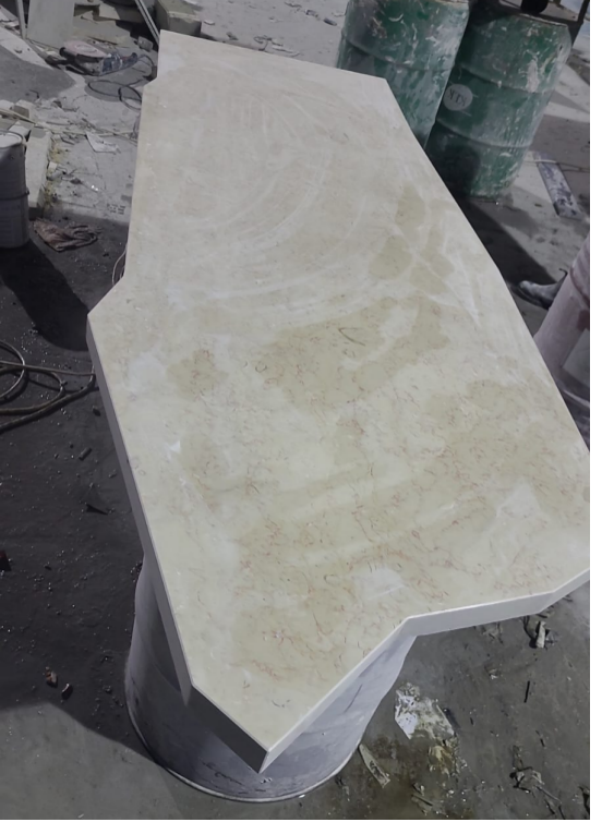 Scie à pont à 5 axes GQ-3220DS - Découpe de plaques irrégulières Scie à pont à 5 axes GQ-3220DS - Découpe de plaques irrégulières